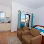 Fumija Τρογκίρ