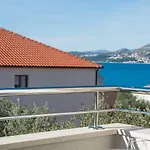 Fumija Apartment