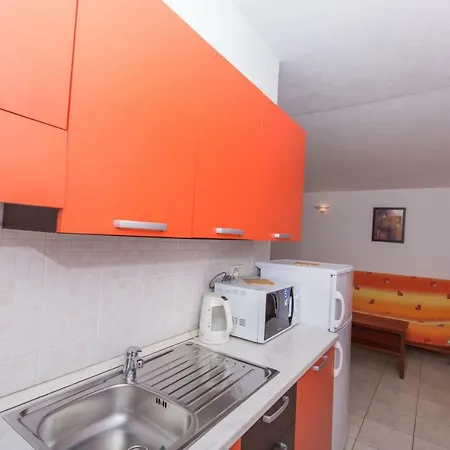 Apartment Fumija *
