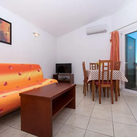 Fumija Apartment